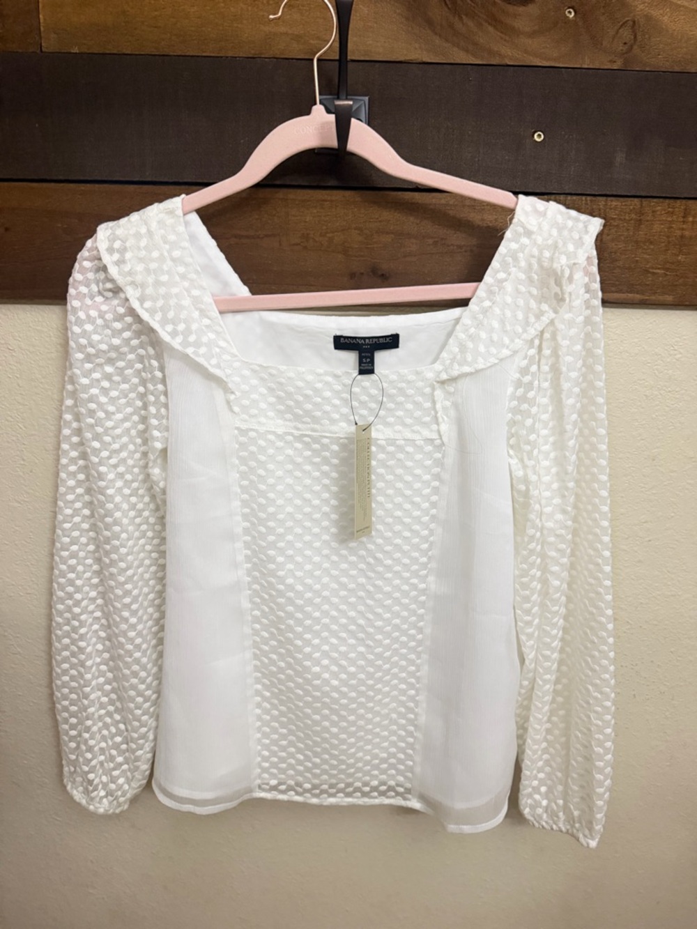 Banana Republic White Textured Long-Sleeve Women's Blouse